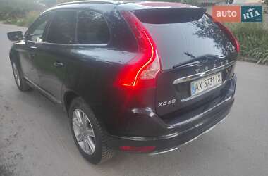 Внедорожник / Кроссовер Volvo XC60 2017 в 
