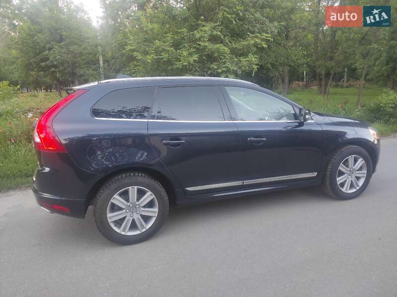 Внедорожник / Кроссовер Volvo XC60 2017 в Харькове