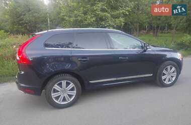 Внедорожник / Кроссовер Volvo XC60 2017 в 