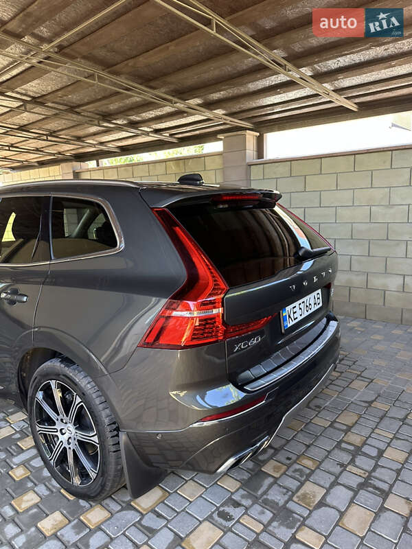 Внедорожник / Кроссовер Volvo XC60 2018 в Киеве