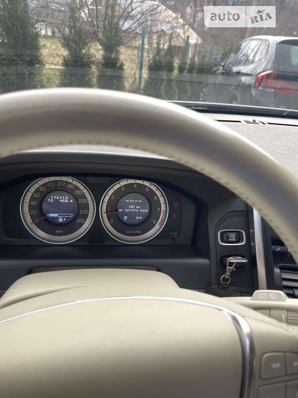 Внедорожник / Кроссовер Volvo XC60 2012 в Трускавце
