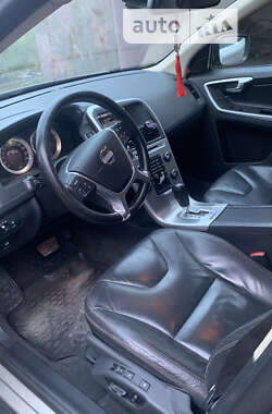 Внедорожник / Кроссовер Volvo XC60 2011 в Калуше