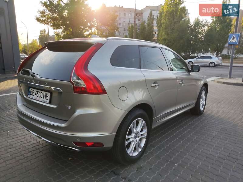 Внедорожник / Кроссовер Volvo XC60 2014 в Николаеве