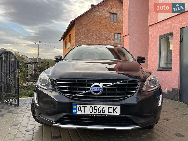 Внедорожник / Кроссовер Volvo XC60 2015 в 