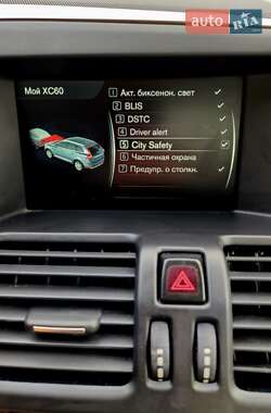 Внедорожник / Кроссовер Volvo XC60 2014 в 