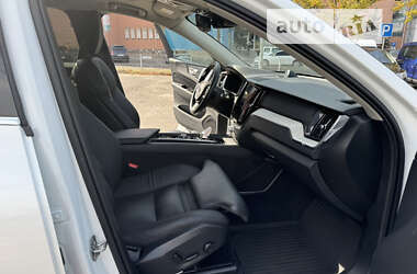 Внедорожник / Кроссовер Volvo XC60 2020 в Днепре