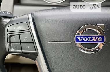 Внедорожник / Кроссовер Volvo XC60 2011 в Киеве