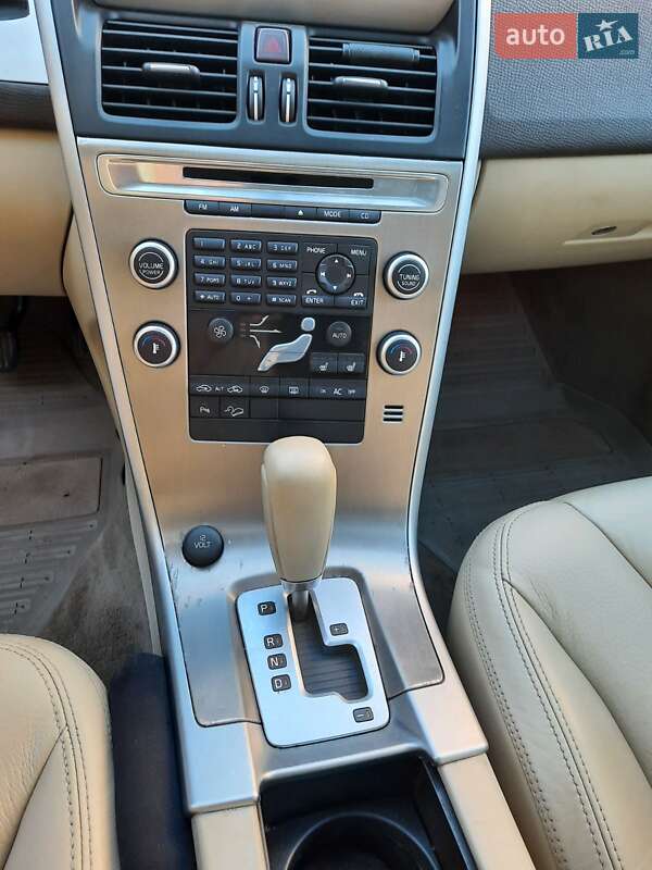 Внедорожник / Кроссовер Volvo XC60 2010 в Луцке