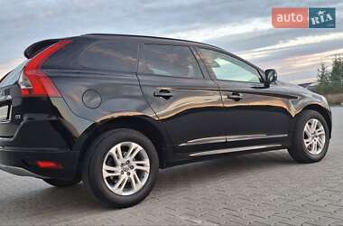 Позашляховик / Кросовер Volvo XC60 2015 в 