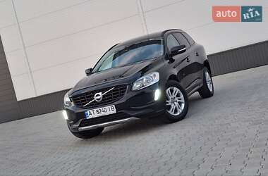 Позашляховик / Кросовер Volvo XC60 2015 в 