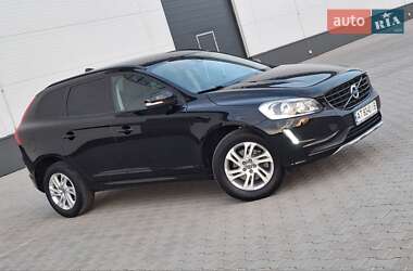 Позашляховик / Кросовер Volvo XC60 2015 в 