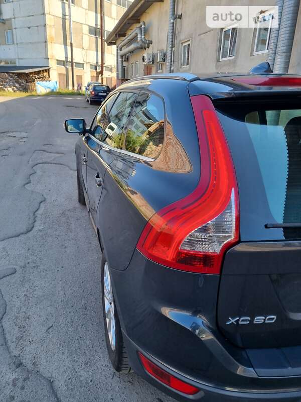 Внедорожник / Кроссовер Volvo XC60 2009 в Луцке