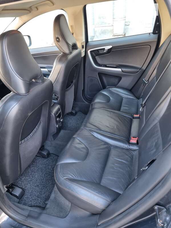 Внедорожник / Кроссовер Volvo XC60 2009 в Луцке