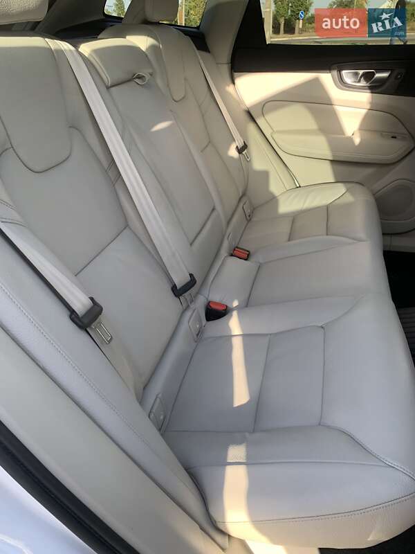 Позашляховик / Кросовер Volvo XC60 2023 в Кременчуці