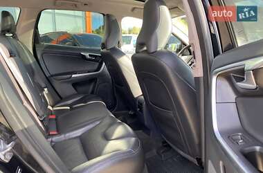 Внедорожник / Кроссовер Volvo XC60 2015 в 