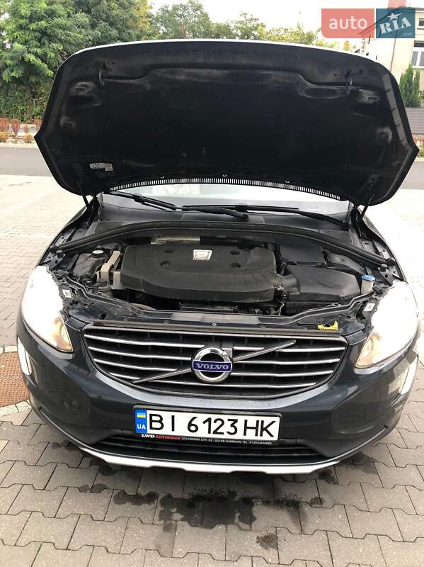 Внедорожник / Кроссовер Volvo XC60 2014 в Светловодске