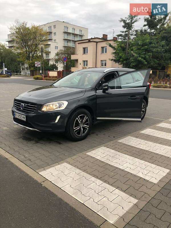 Внедорожник / Кроссовер Volvo XC60 2014 в Светловодске