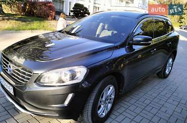 Внедорожник / Кроссовер Volvo XC60 2015 в 