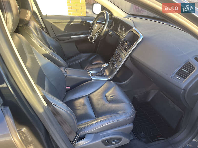 Позашляховик / Кросовер Volvo XC60 2013 в Києві