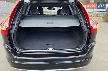 Внедорожник / Кроссовер Volvo XC60 2016 в 