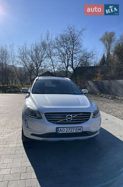 Внедорожник / Кроссовер Volvo XC60 2015 в Тячеве