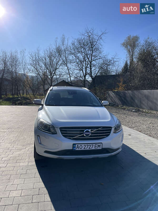 Позашляховик / Кросовер Volvo XC60 2015 в Тячеві