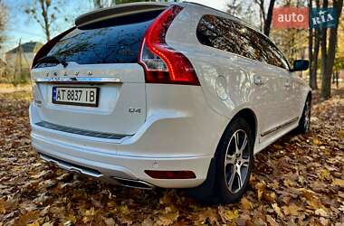 Внедорожник / Кроссовер Volvo XC60 2015 в 