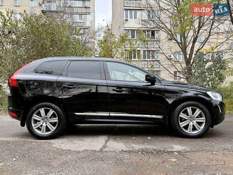 Внедорожник / Кроссовер Volvo XC60 2015 в Одессе