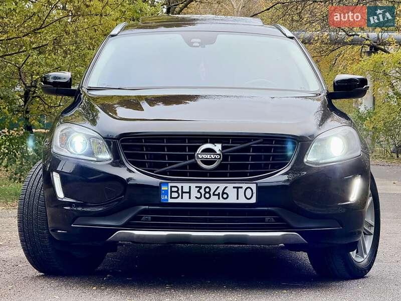 Внедорожник / Кроссовер Volvo XC60 2015 в Одессе