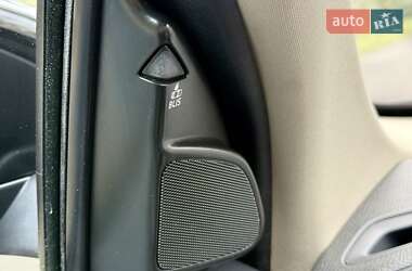 Внедорожник / Кроссовер Volvo XC60 2015 в 