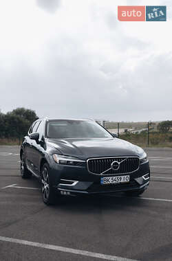 Позашляховик / Кросовер Volvo XC60 2021 в Києві