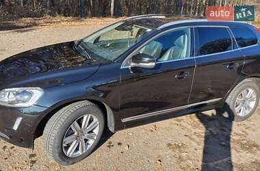 Внедорожник / Кроссовер Volvo XC60 2015 в 