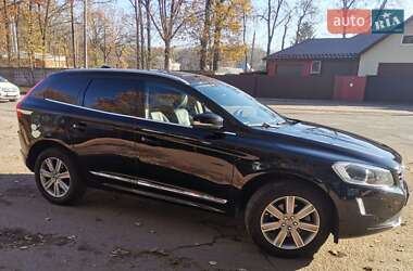 Внедорожник / Кроссовер Volvo XC60 2015 в 