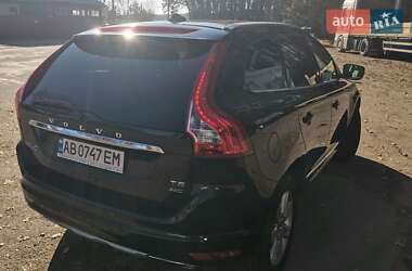 Внедорожник / Кроссовер Volvo XC60 2015 в 