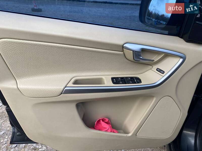 Позашляховик / Кросовер Volvo XC60 2011 в Новояворівську