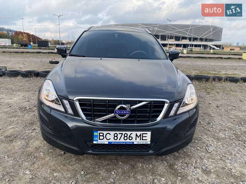 Volvo XC60 2011