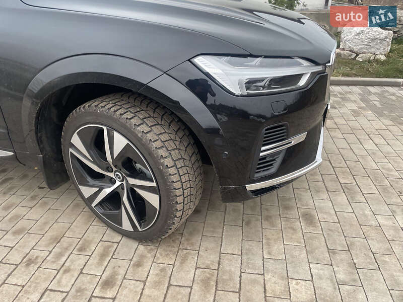 Внедорожник / Кроссовер Volvo XC60 2022 в Киеве