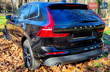 Внедорожник / Кроссовер Volvo XC60 2020 в Ужгороде