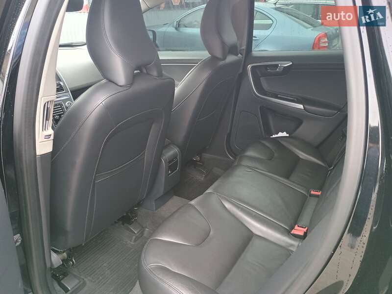 Внедорожник / Кроссовер Volvo XC60 2015 в Радомышле фото 6 Внедорожник / Кроссовер Volvo XC60 2015 в Радомышле