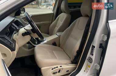 Позашляховик / Кросовер Volvo XC60 2014 в Києві