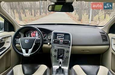 Позашляховик / Кросовер Volvo XC60 2015 в Києві