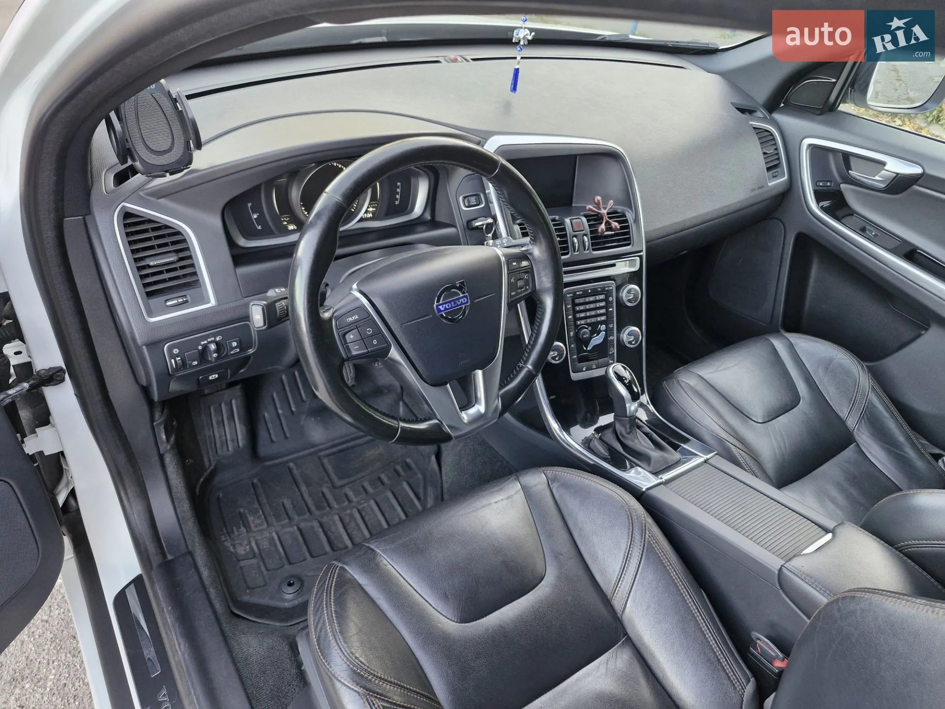 2017 Volvo XC60 - мініатюра 12