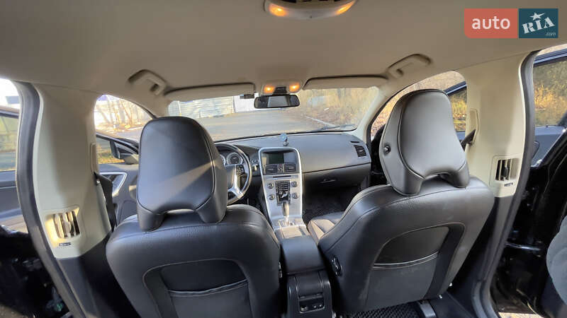 Внедорожник / Кроссовер Volvo XC60 2011 в Киеве