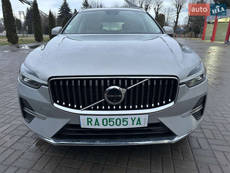 Внедорожник / Кроссовер Volvo XC60 2022 в Ровно