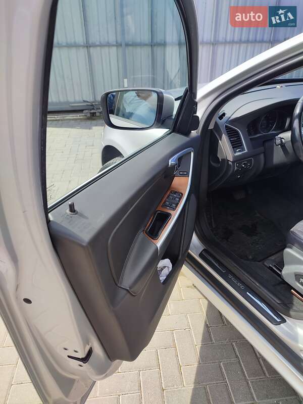 Внедорожник / Кроссовер Volvo XC60 2016 в Ровно фото 32 Внедорожник / Кроссовер Volvo XC60 2016 в Ровно