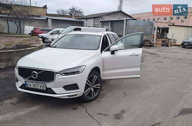 Внедорожник / Кроссовер Volvo XC60 2019 в Киеве