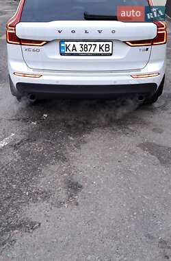 Внедорожник / Кроссовер Volvo XC60 2019 в 
