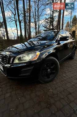 Внедорожник / Кроссовер Volvo XC60 2011 в 
