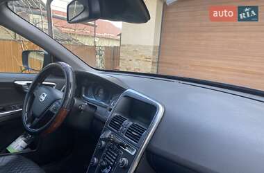 Внедорожник / Кроссовер Volvo XC60 2014 в 