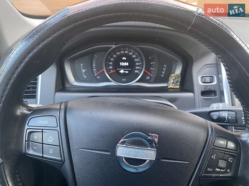 Внедорожник / Кроссовер Volvo XC60 2014 в Теребовле